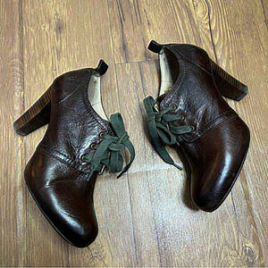 Frye Miranda Lace Heels Booties in‎ Brown Women Size 7.5M